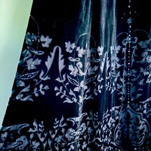 Coldwater Creek Embellished Velveteen Skirt Preowned size PL. Black